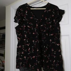 Penningtons flowy top